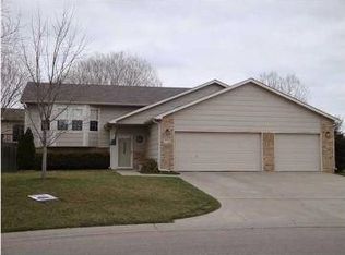 2015 S Stony Point Ln, Wichita, KS 67209