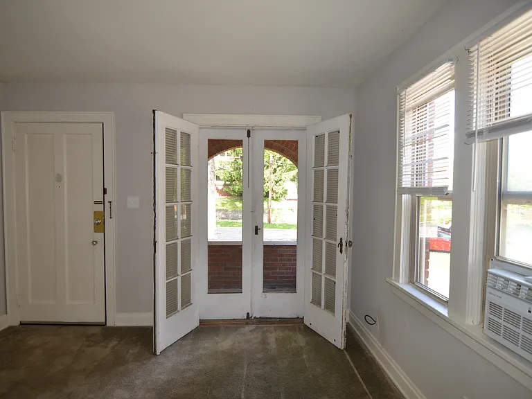 6619 Bantry Ave — Photo 5