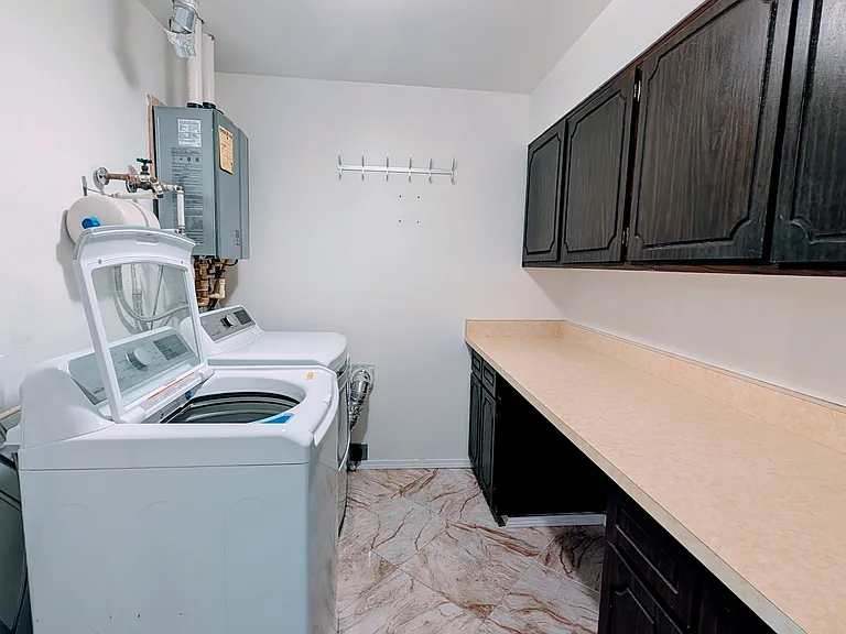 1404 Kit Carson Dr — Photo 7
