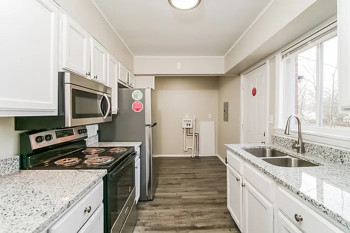 4214 N Whittier Pl — Photo 5
