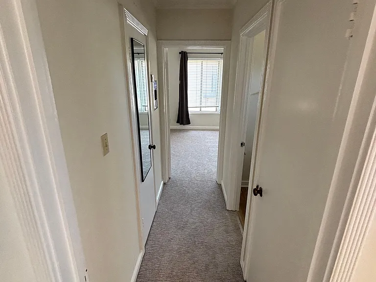1031 Noel Dr #E — Photo 6