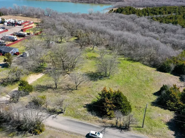 5211 County Road 547, Nevada, TX 75173