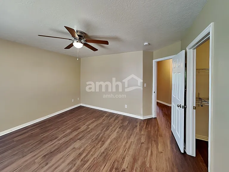 252 S 540 W — Photo 10