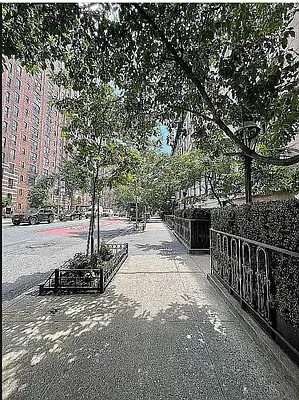 Rented by Douglas Elliman | media 20