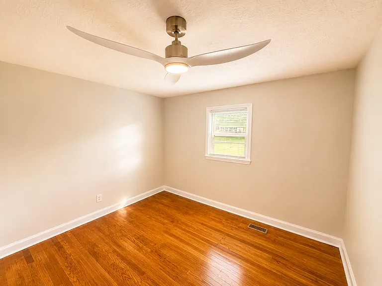 1506 Swainey Ave — Photo 19