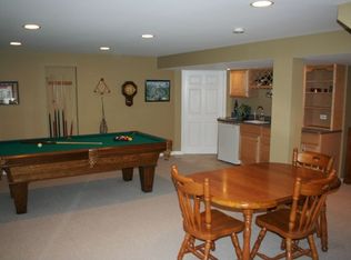 2324 Foxboro Ln, Naperville, IL