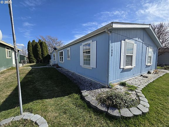 2nd image of 1688 NE 3rd Pl