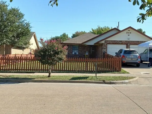 2704 Lexington St, Seagoville, TX 75159