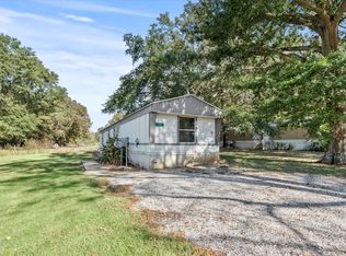 72 Cameron Cir, Muscle Shoals, AL 35661