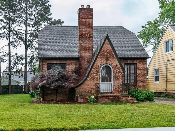 30013 Robert St, Wickliffe, OH 44092