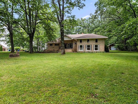 4th image of 5112 Riverview Dr SE