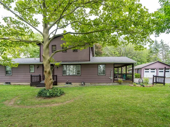 1367 Payne Rd, Shortsville, NY 14548