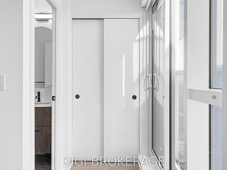 560 Rideau St #1201 — Photo 12