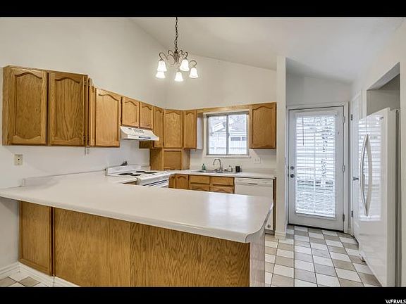 3rd image of 2335 W 4220 S