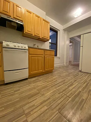 Rented by Peace of Mind Realty | media 12