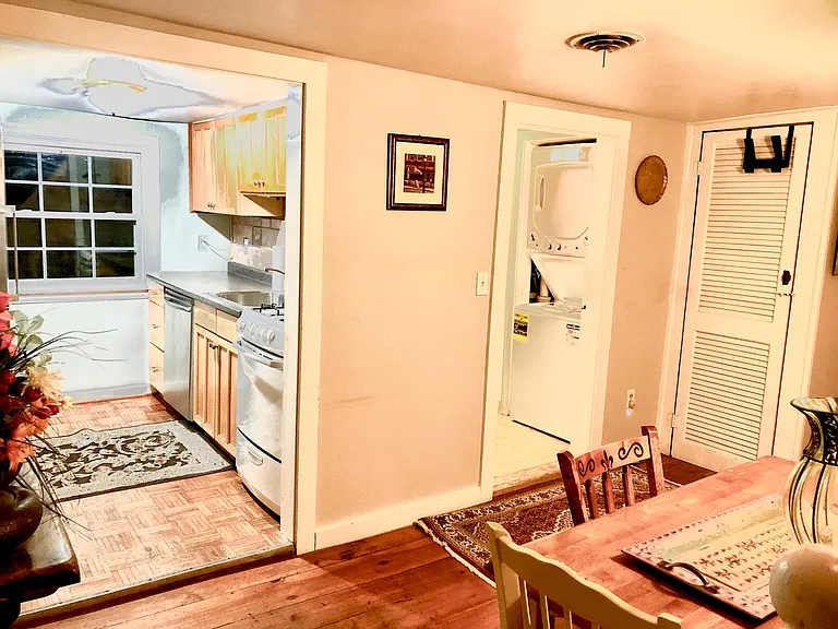 101 Boston Rd — Photo 3