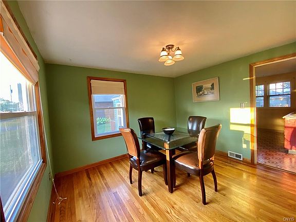 4th image of 222 Kenwick Dr