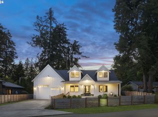 18365 SW 65th Ave, Lake Oswego, OR 97035