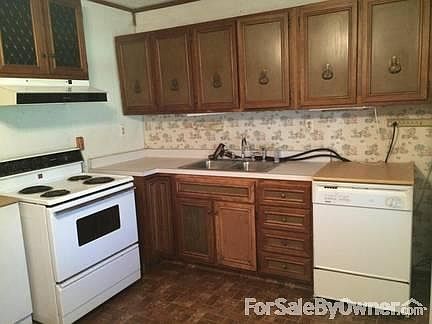 Kitchen-all appliances included
						:
						appliances-includes refrigerator not pictured