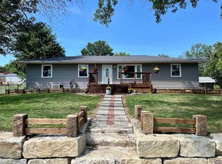 325 Halderman St, Lecompton, KS 66050