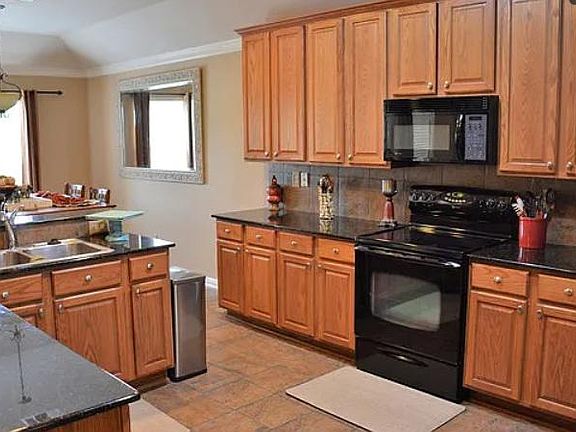 2nd image of 9222 Tay Dr