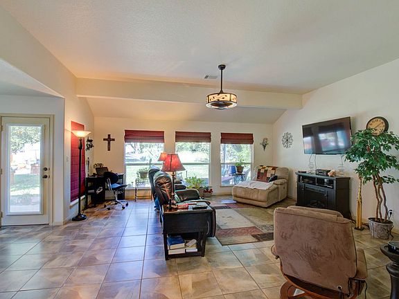 5th image of 219 Overstreet Dr
