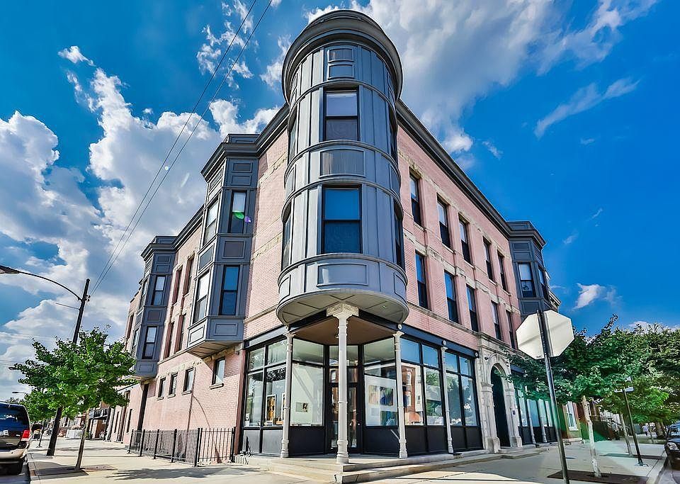 1st image of 2354 S Oakley Ave APT 3A