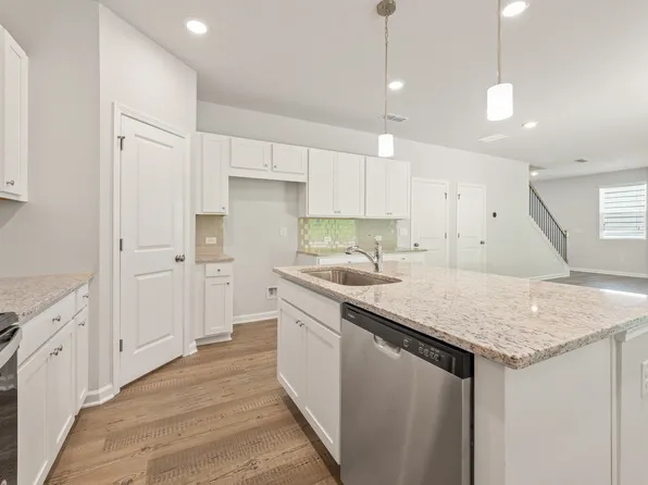 5217 Union Heights Way, Flowery Branch, GA 30542