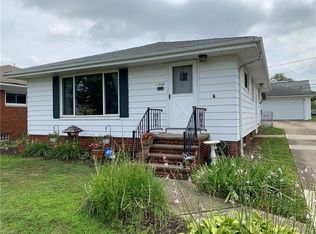 11504 Hempstead Rd, Garfield Heights, OH 44125