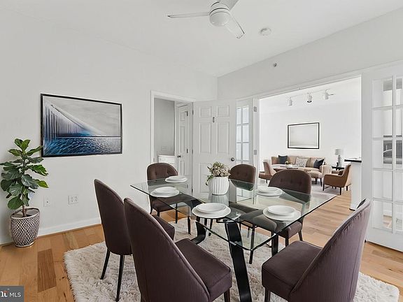 5th image of 501 Hungerford Dr APT 462