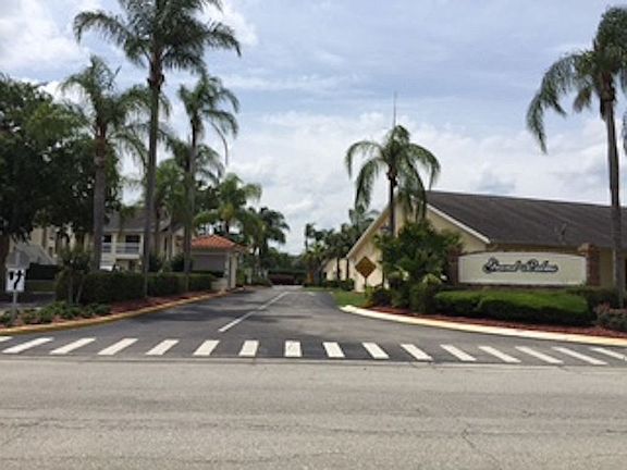 5th image of 8838 Coral Palms Ct APT B