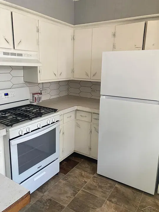 2 bed, 887 sqft, $850 — Photo 2