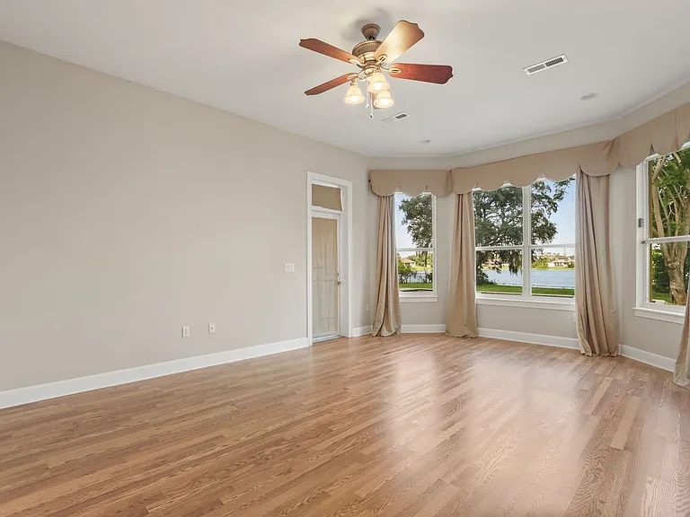 5554 Palm Lake Cir — Photo 30