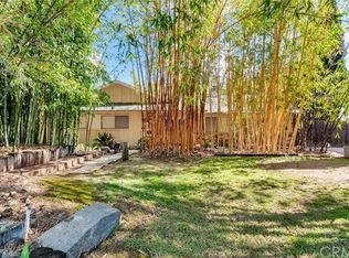 5325 Peacock Ln, Riverside, CA 92505