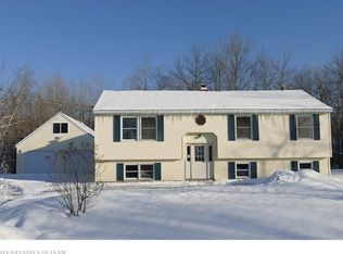 34 Spruce St, Bucksport, ME 04416