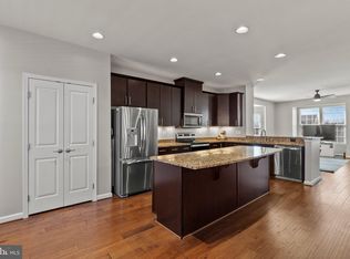 25870 Sycamore Grove Pl, Aldie, VA 20105