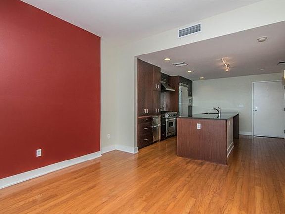 5th image of 1120 E Kennedy Blvd Unit 1509