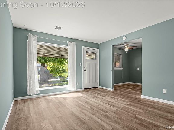 5th image of 18102 Sunset St
