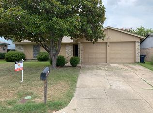 720 Reveille Rd, Fort Worth, TX 76108