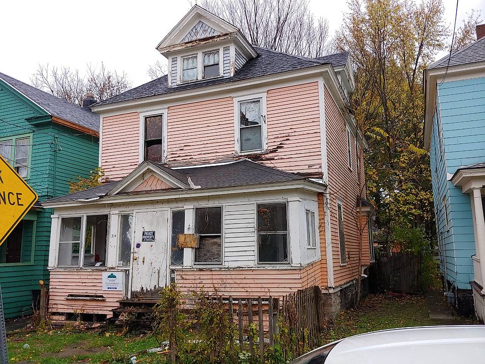 1st image of 314 W Pleasant Ave