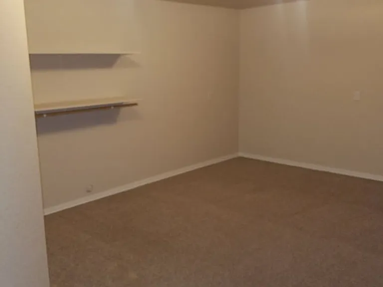 6508 Wellington Dr — Photo 11