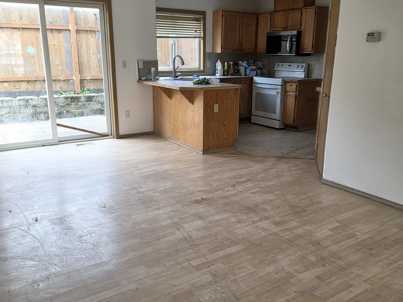 4 bed, 2.5 bath, 1350 sqft, $2,950 — Photo 2