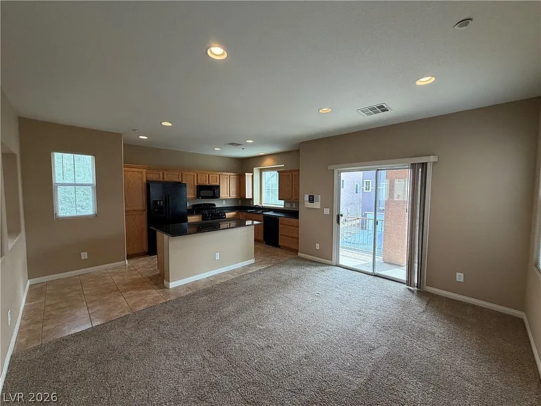 6657 Colorado Spruce St — Photo 4