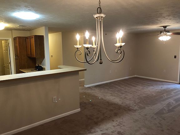 5th image of 2312 Remington Way APT 1103