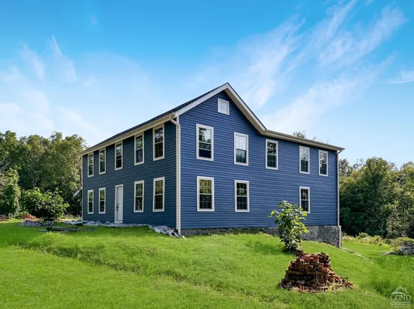 195 Grove School Road, Catskill, NY 12414