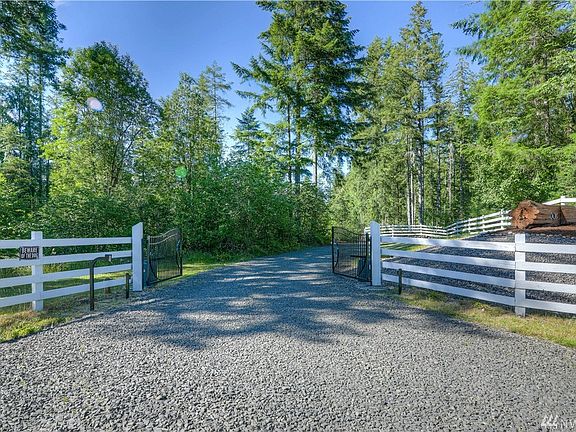 3rd image of 8008 114th Ln SW