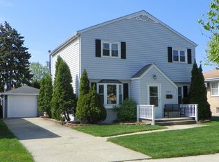 2817 W 99th Pl, Evergreen Park, IL
