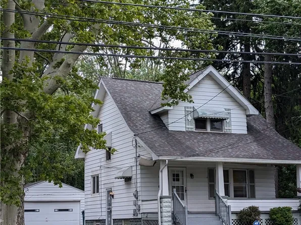 16029 Friend Ave, Maple Heights, OH 44137