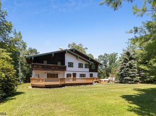 394 Terhune Dr, Wayne, NJ 07470