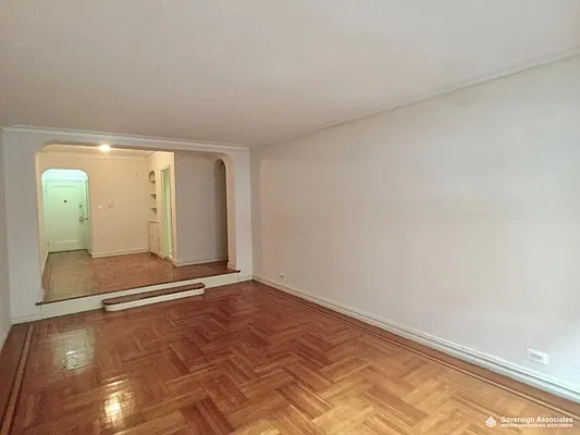 Rented by Sovereign Associates | media 4